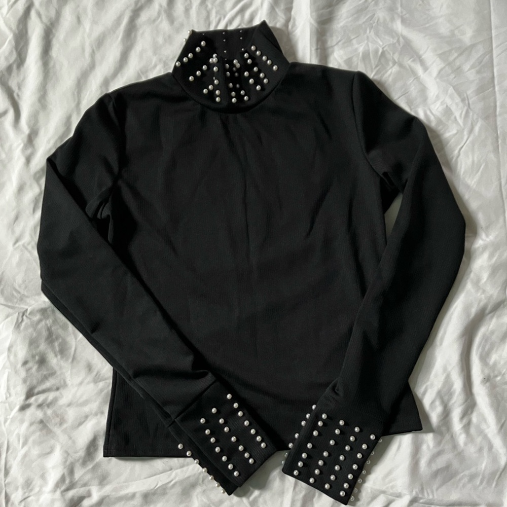 Pearl Turtleneck
